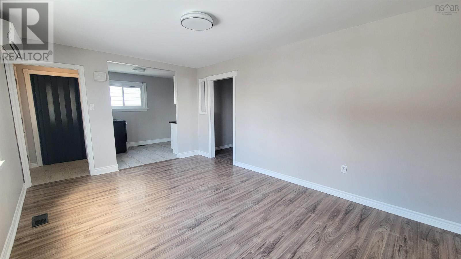 Property 3 of 45 of 3617 Robie Street