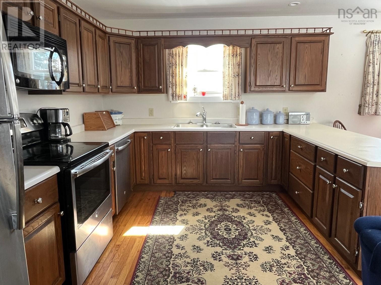 Property 12 of 40 of 1865 Station Road