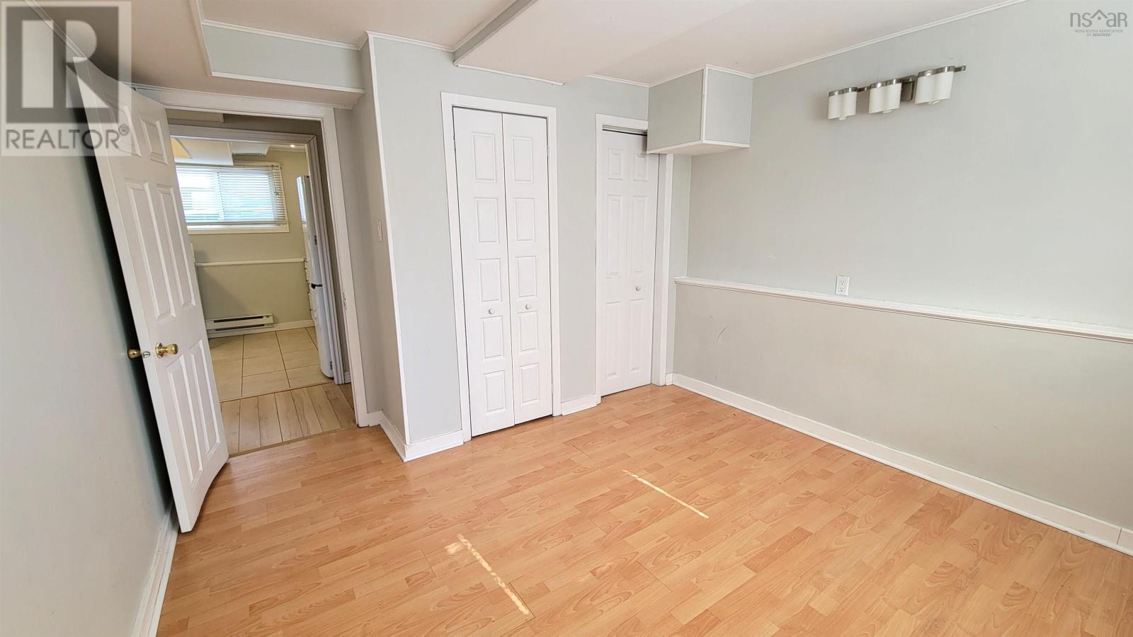 Property 30 of 45 of 3617 Robie Street