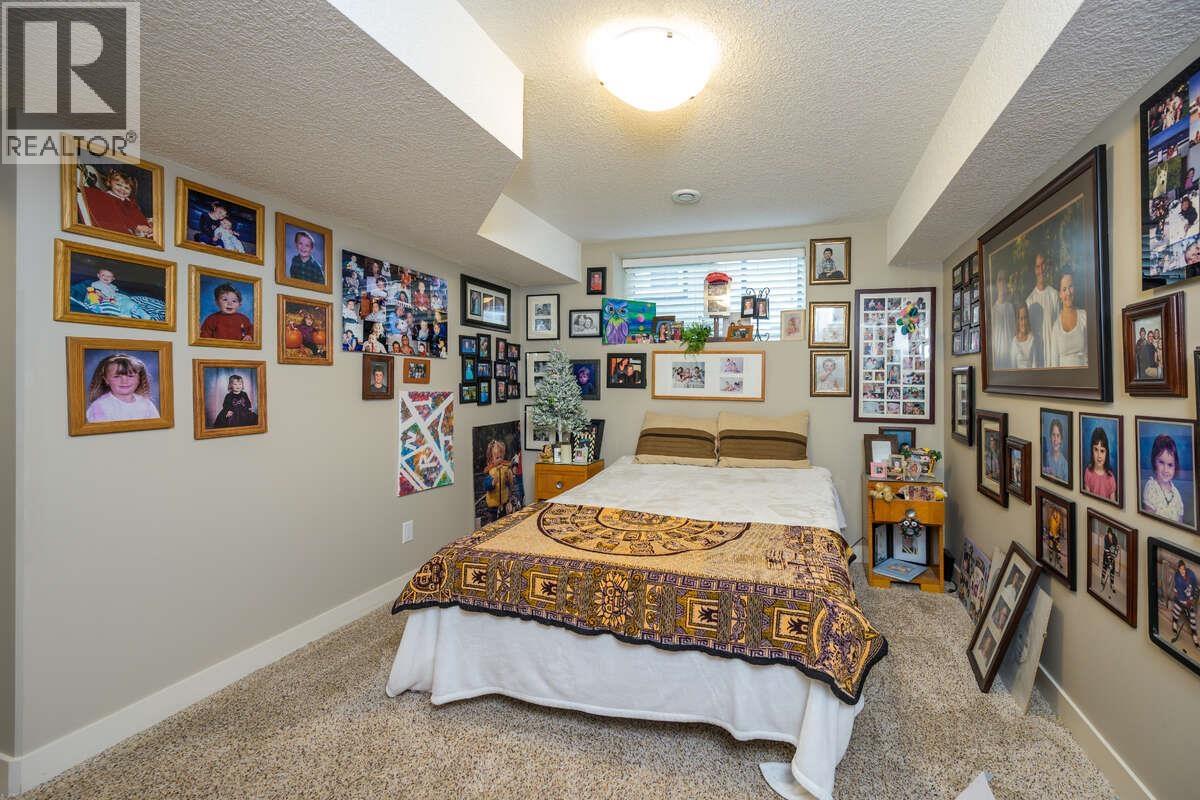 2693 LINKS DRIVE - 32