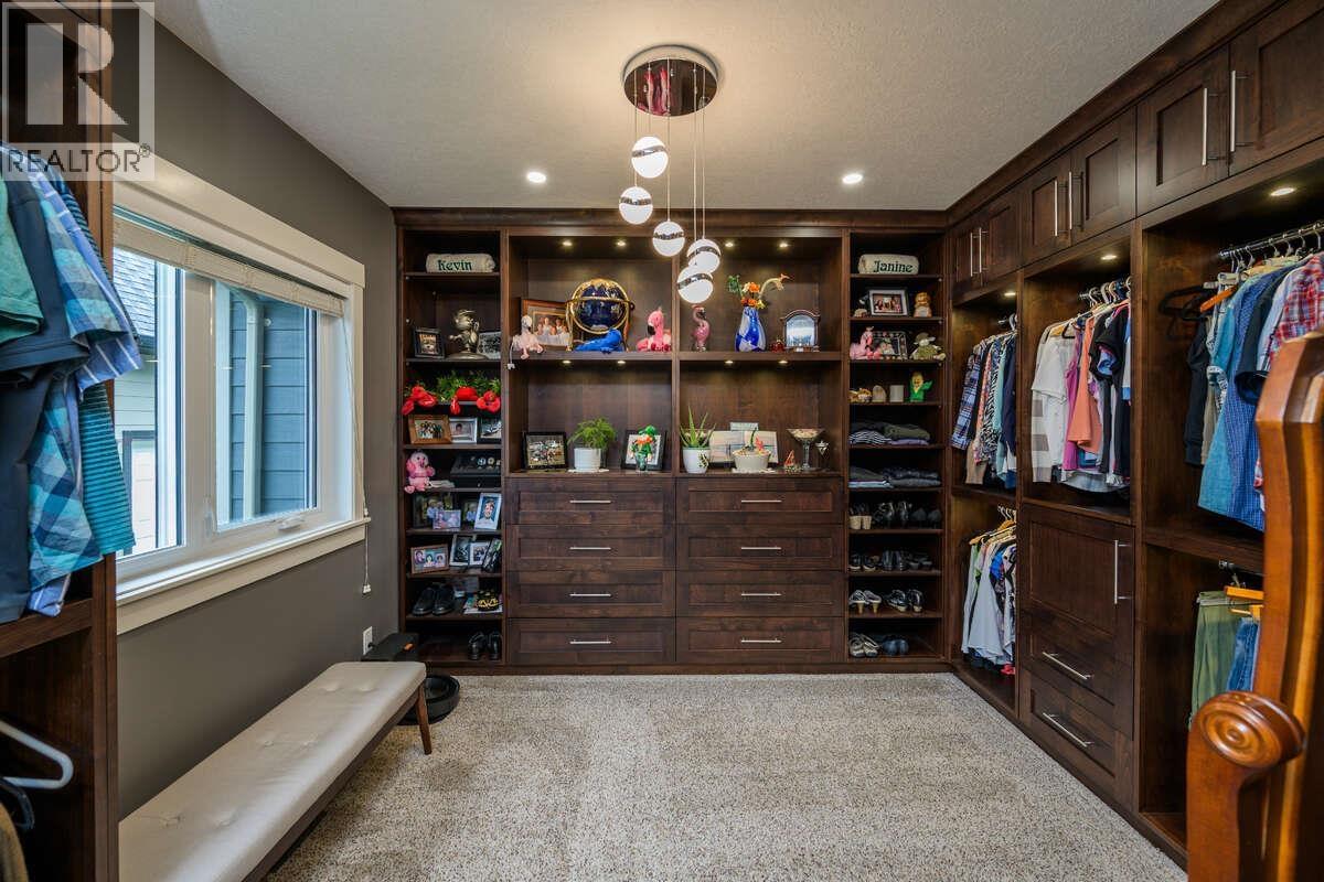 2693 LINKS DRIVE - 24