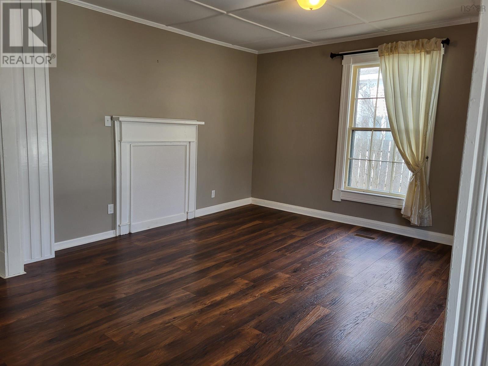 Property 10 of 20 of 1565 Highway 362