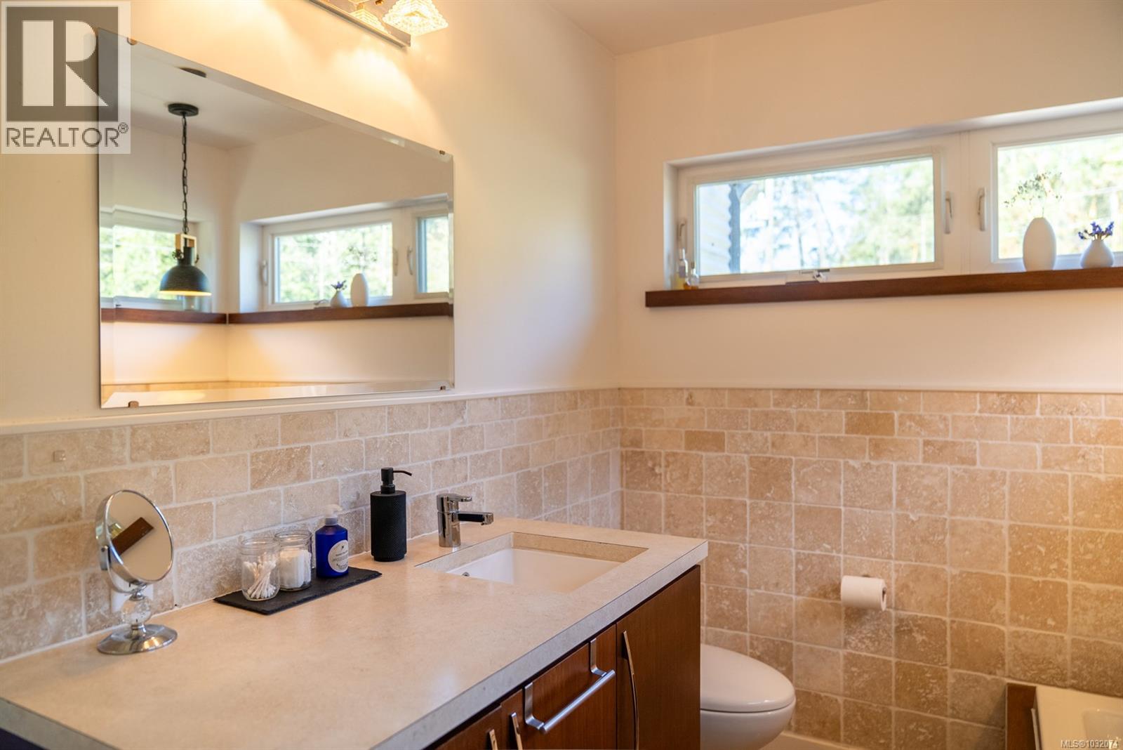 5582 Hooson Rd — photo 13