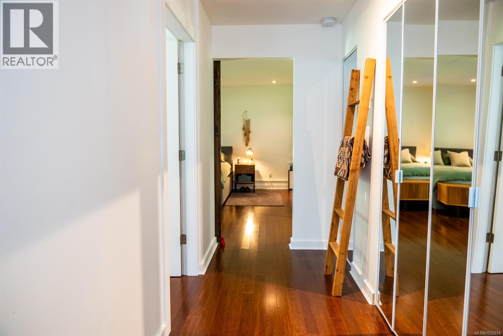 5582 Hooson Rd - 32