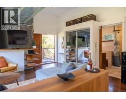 5582 Hooson Rd, Pender Island, BC V0N2M1 Photo 17