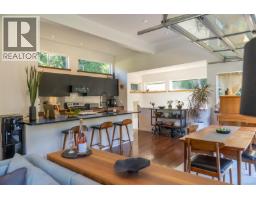 5582 Hooson Rd, Pender Island, BC V0N2M1 Photo 9