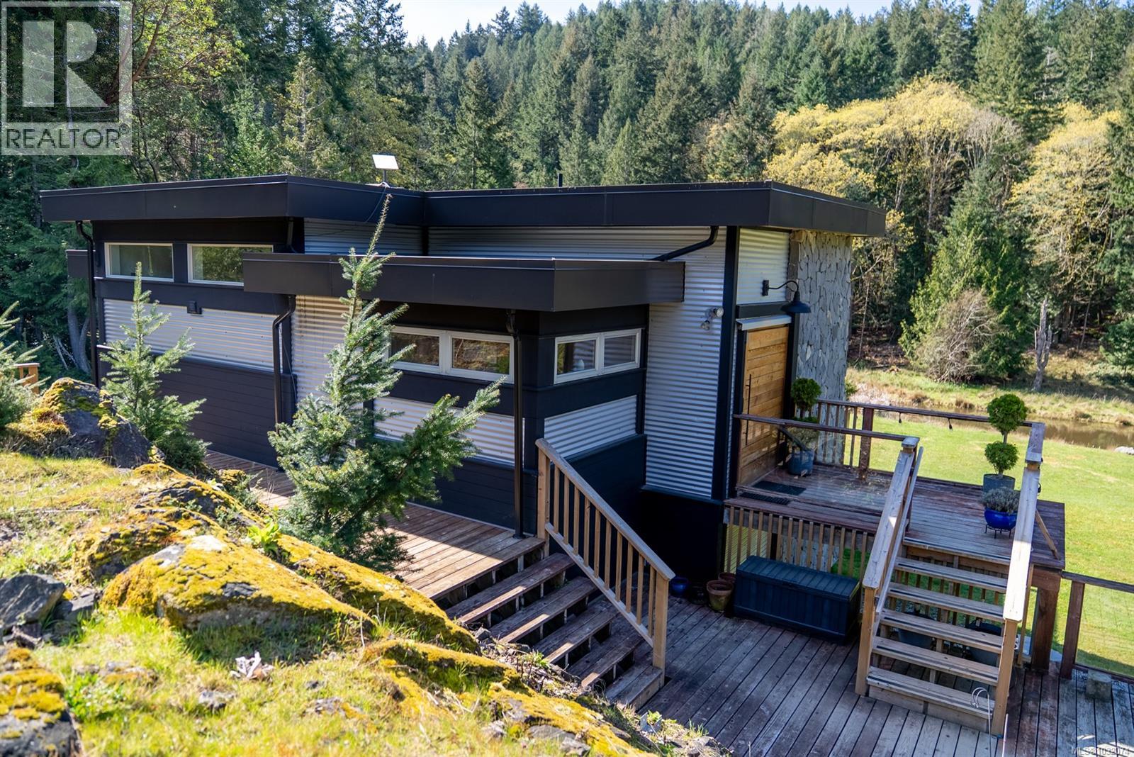 5582 Hooson Rd - 5
