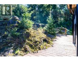 5582 Hooson Rd, Pender Island, BC V0N2M1 Photo 42