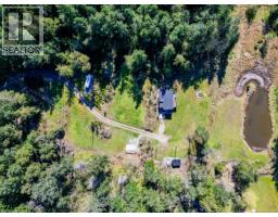 5582 Hooson Rd, Pender Island, BC V0N2M1 Photo 51