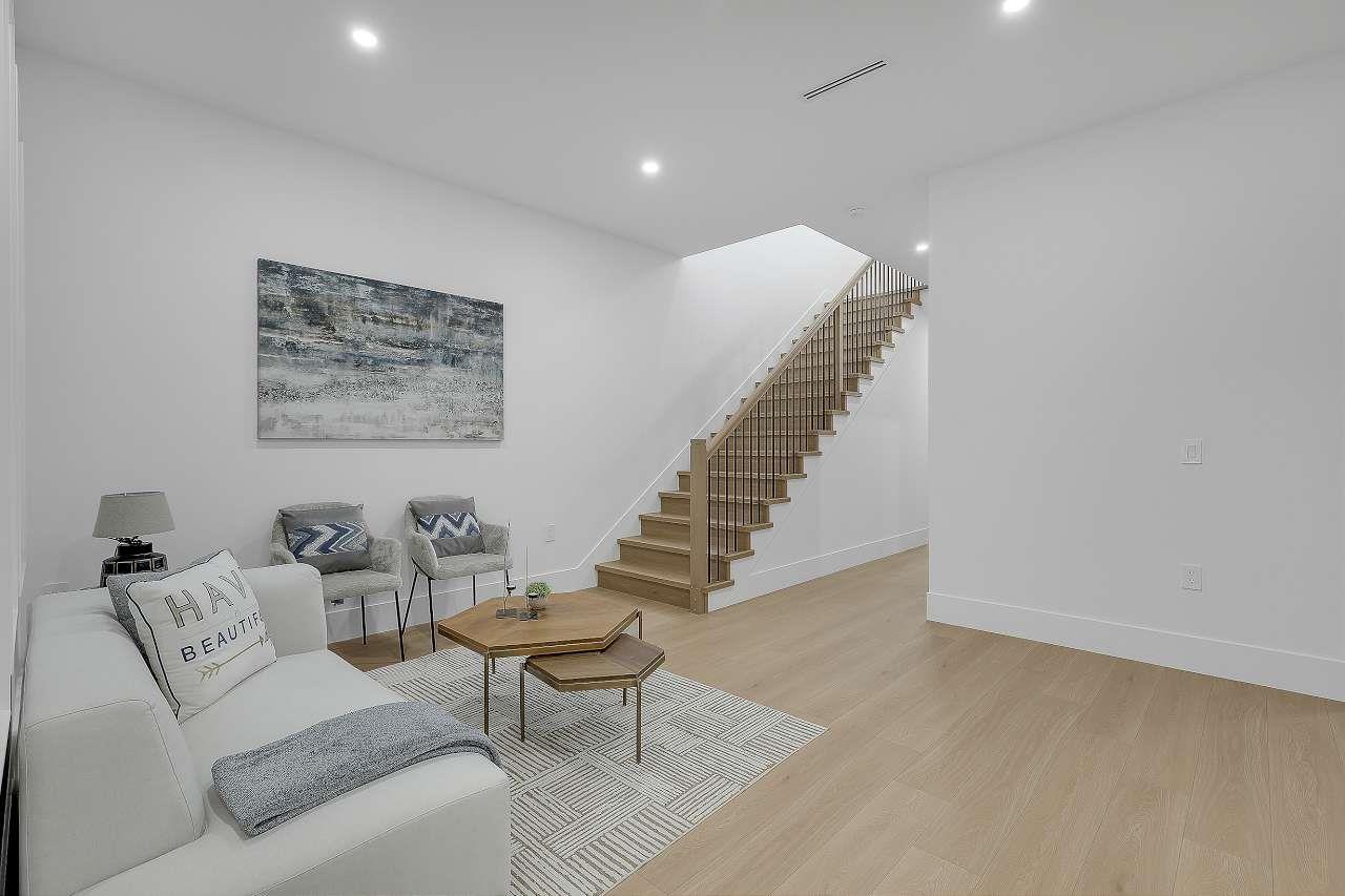 9452 118 Street, Delta