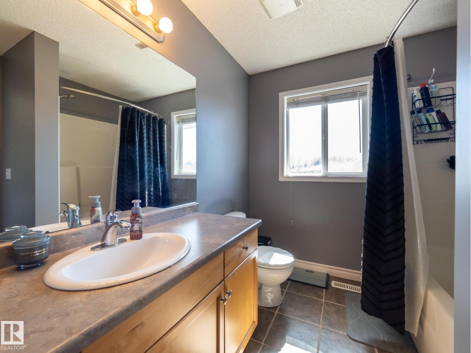 #53 133 EASTGATE WY, St. Albert