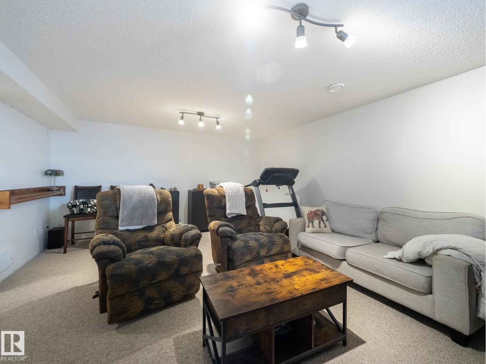 #53 133 EASTGATE WY, St. Albert