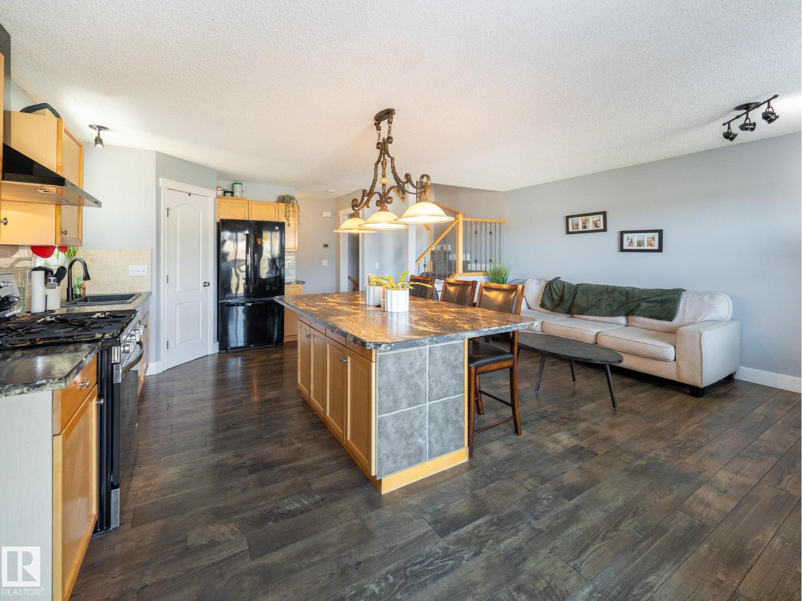 #53 133 EASTGATE WY, St. Albert