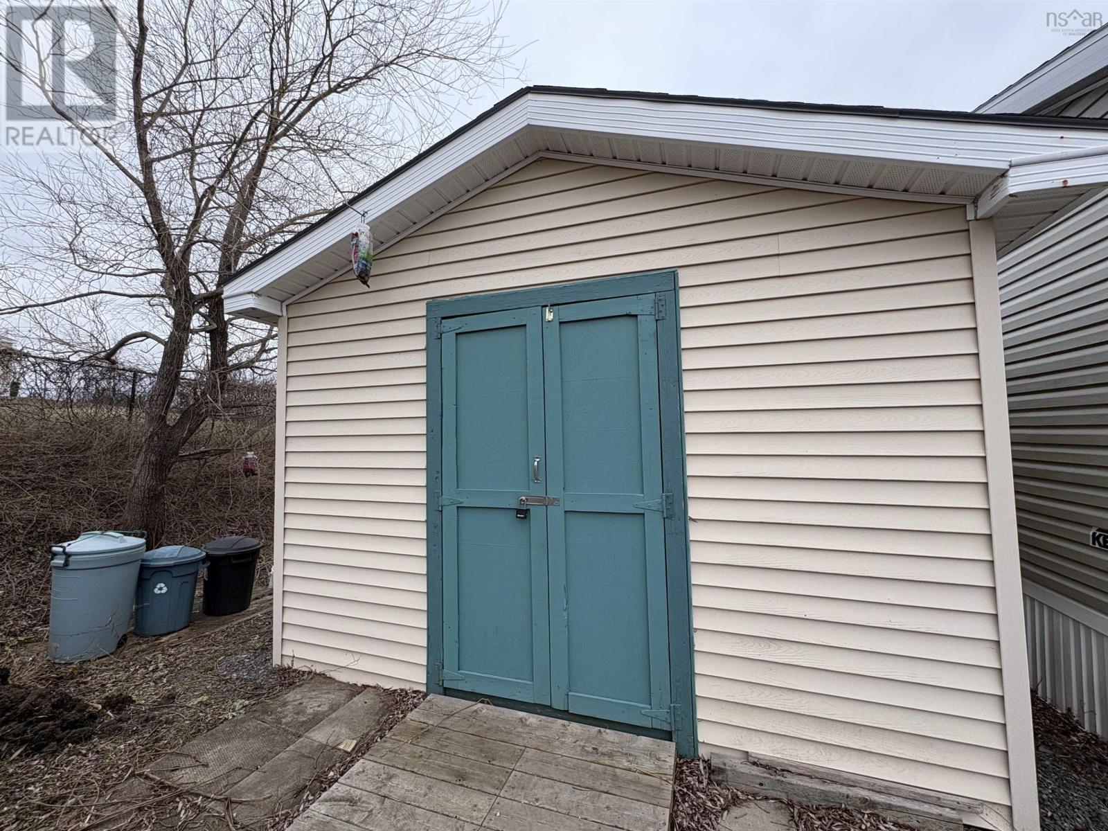 Property 6 of 23 of 1025 Park Lane