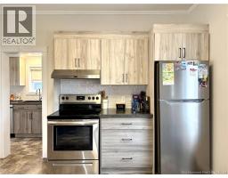 90 35e Avenue, Edmundston, NB E3V2V3 Photo 6