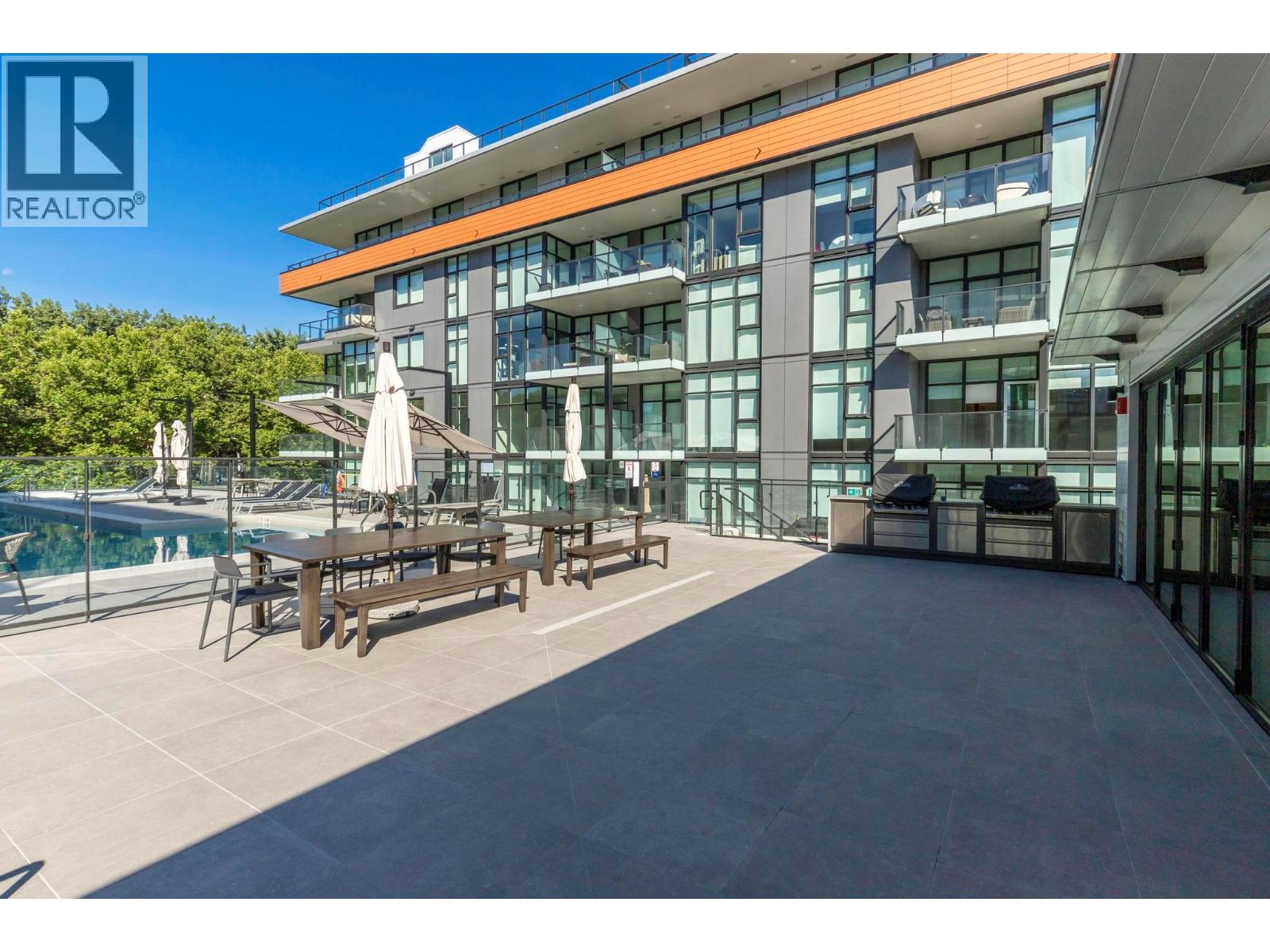 303 3409 Lakeshore Road, Kelowna