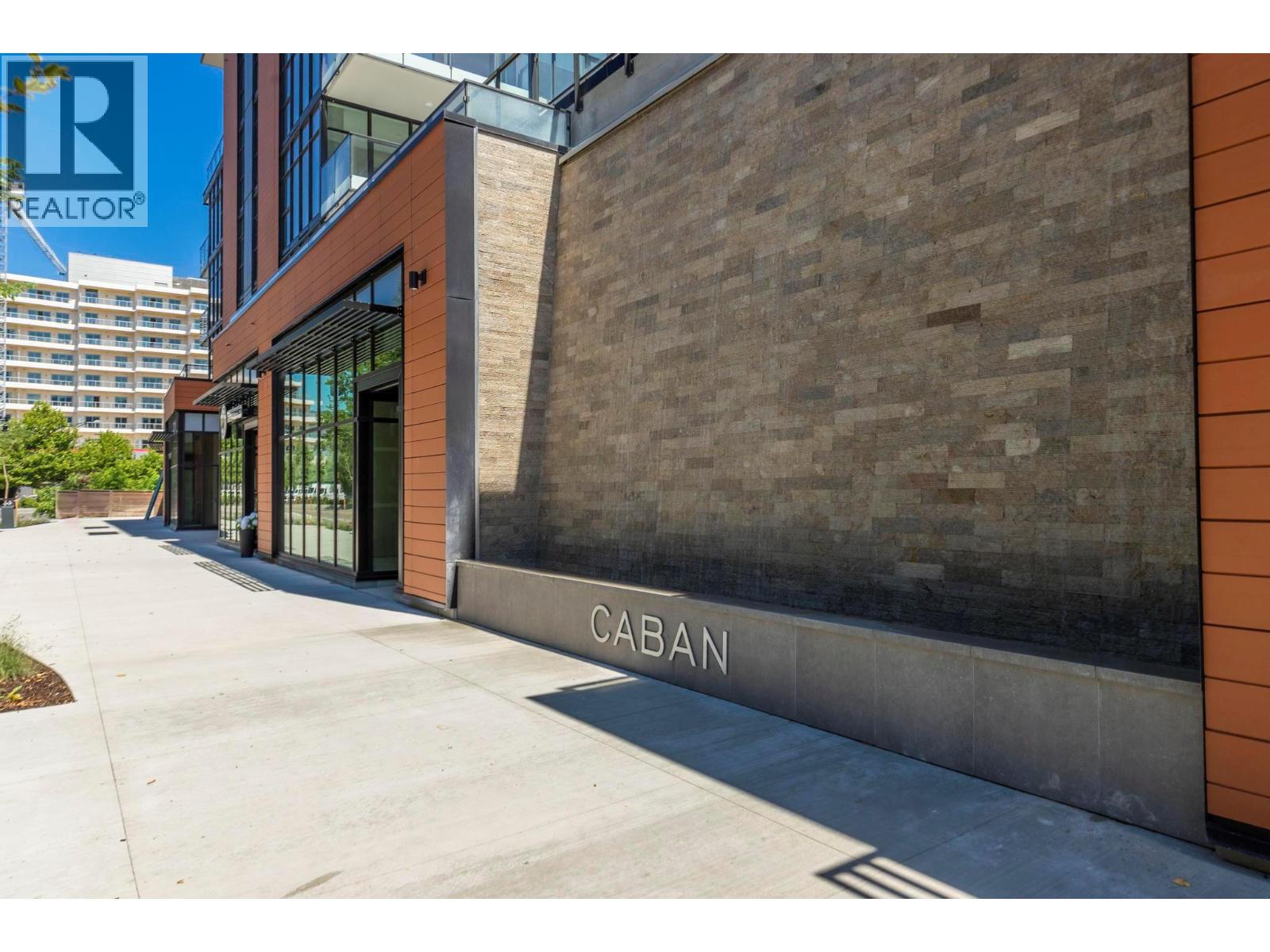 303 3409 Lakeshore Road, Kelowna