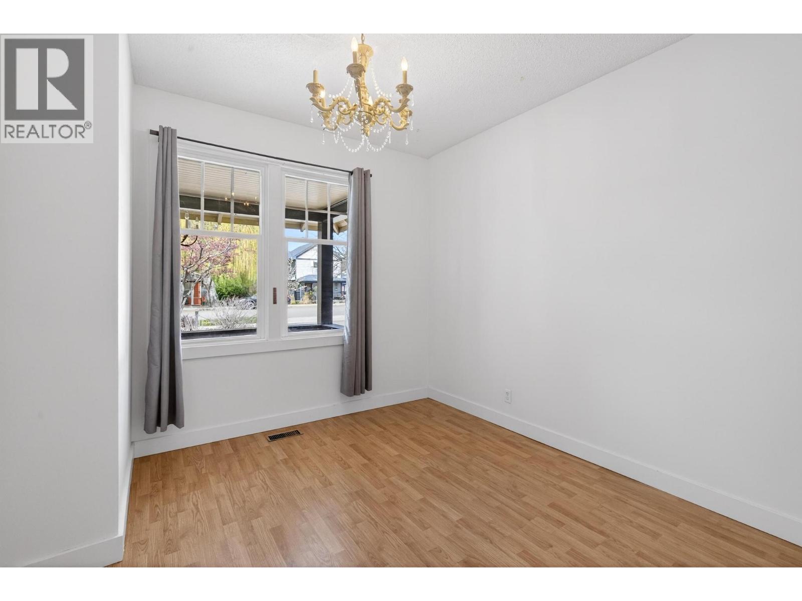  815 Lawrence Avenue, Kelowna