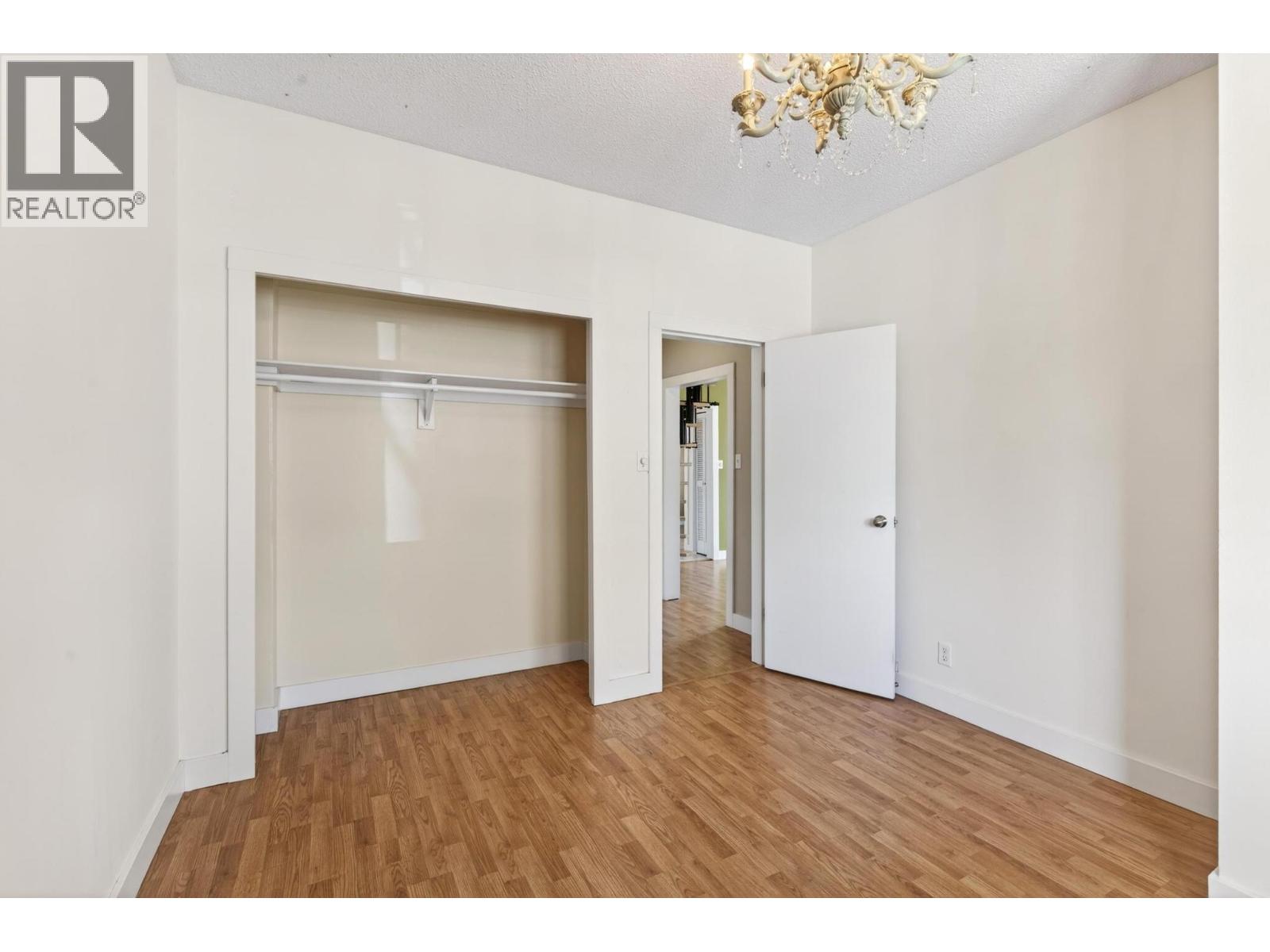  815 Lawrence Avenue, Kelowna