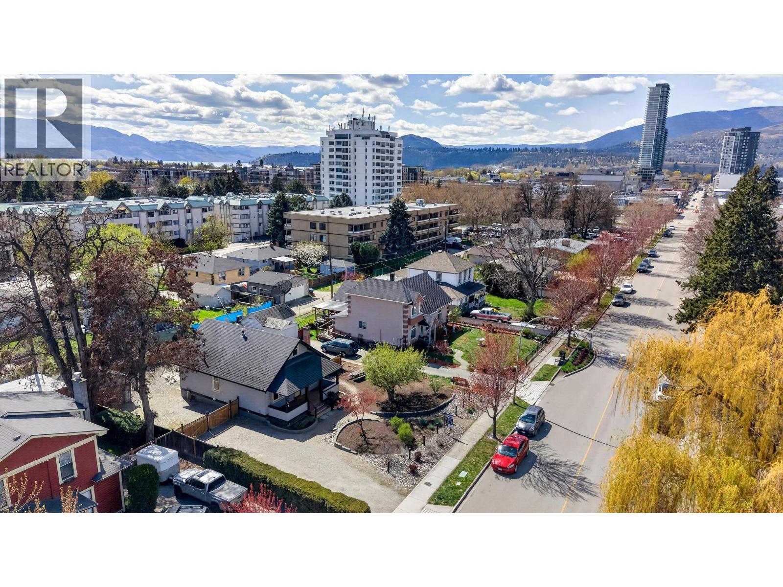  815 Lawrence Avenue, Kelowna