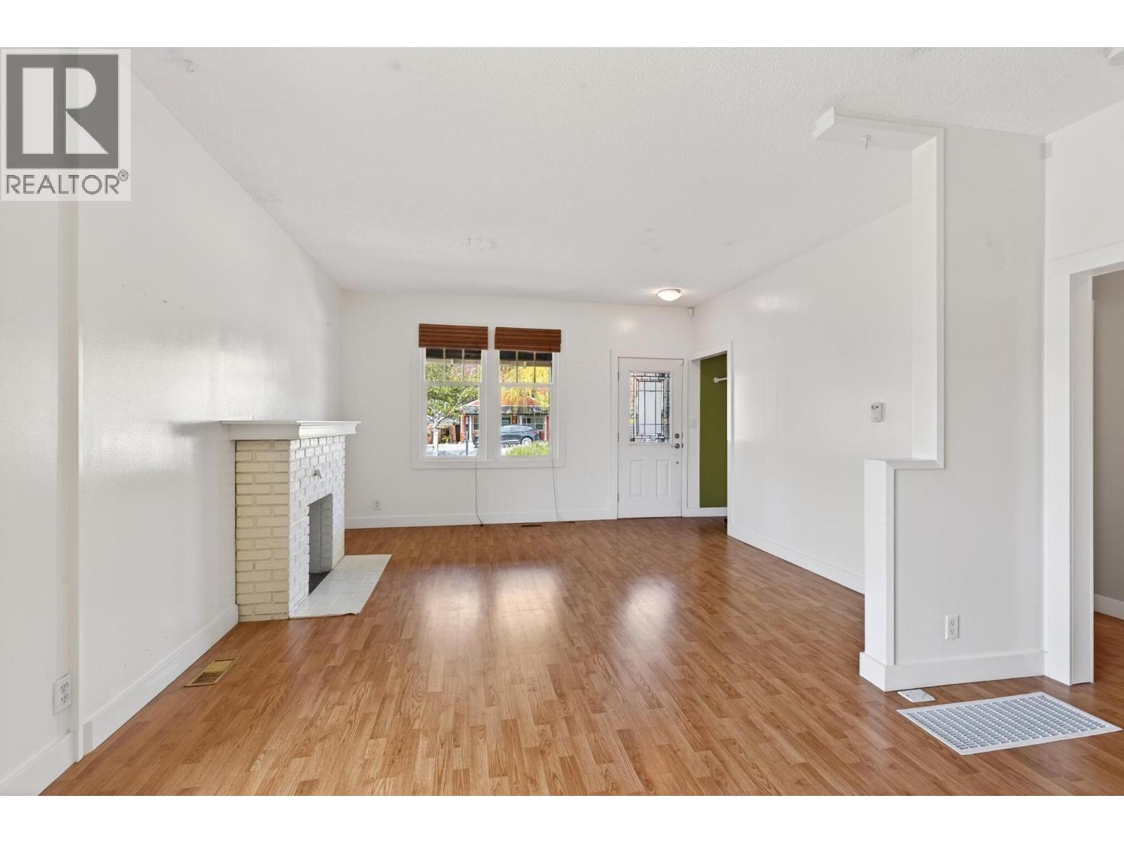  815 Lawrence Avenue, Kelowna