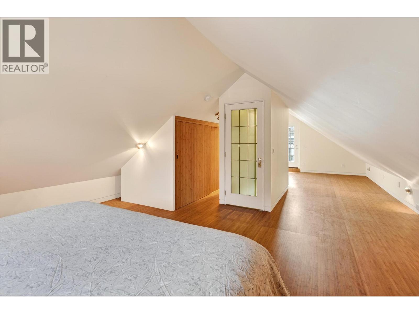  815 Lawrence Avenue, Kelowna