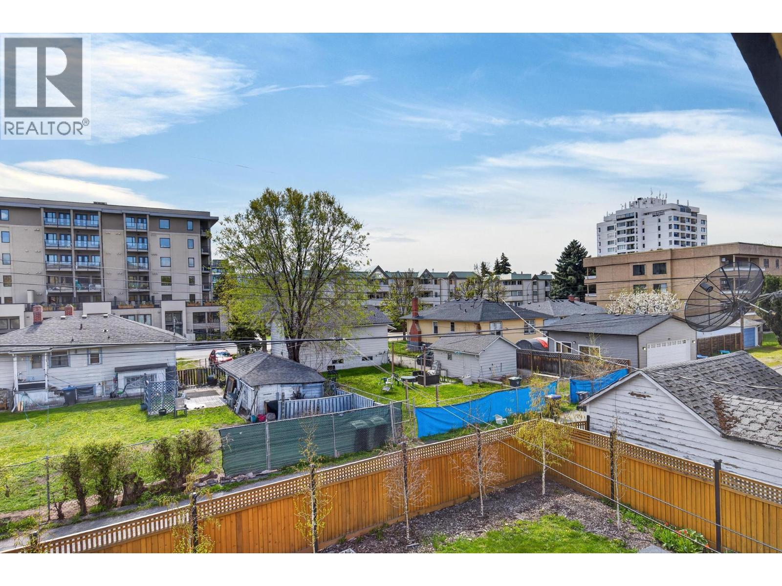  815 Lawrence Avenue, Kelowna