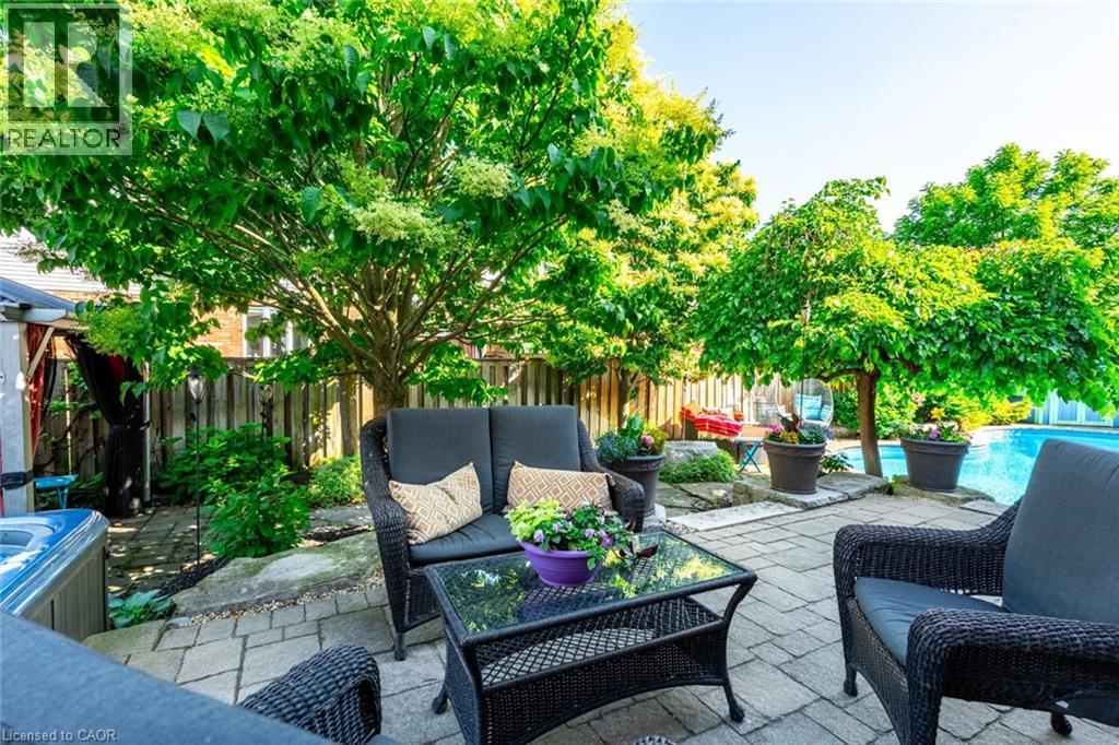 2338 NORLAND Drive, Burlington, Ontario, L7L7E6 — Photo 40