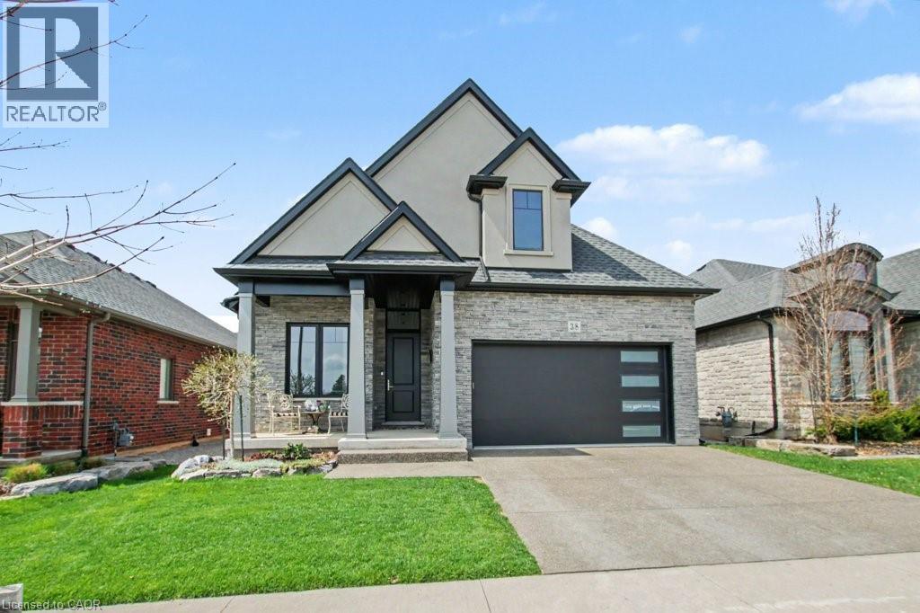 38 SWAN AVENUE - 1
