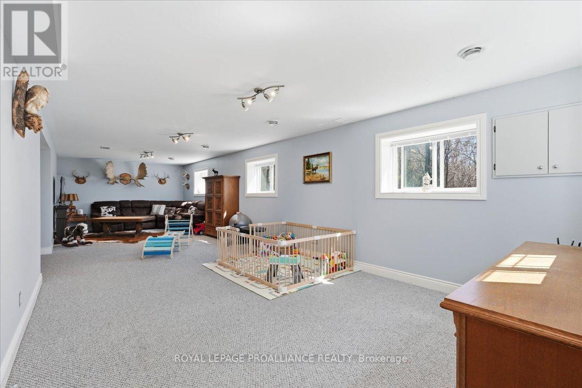 735 SHANNON ROAD — photo 26