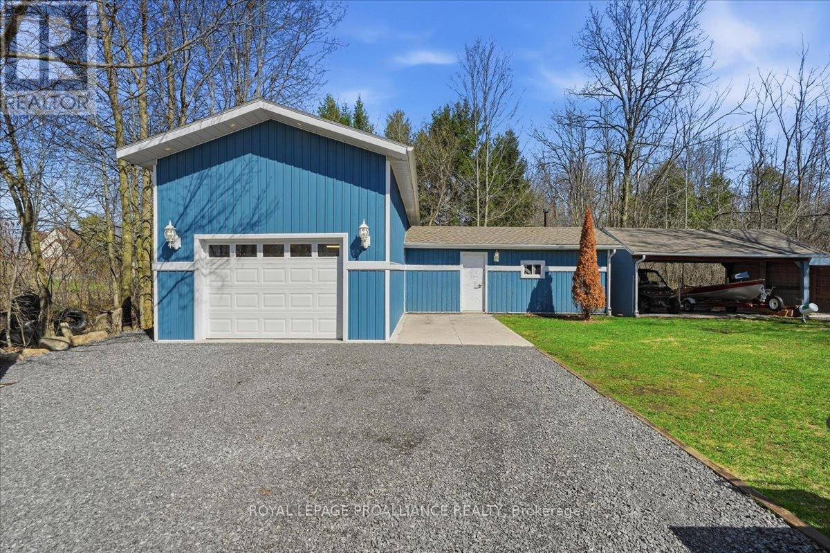 735 SHANNON ROAD — photo 3