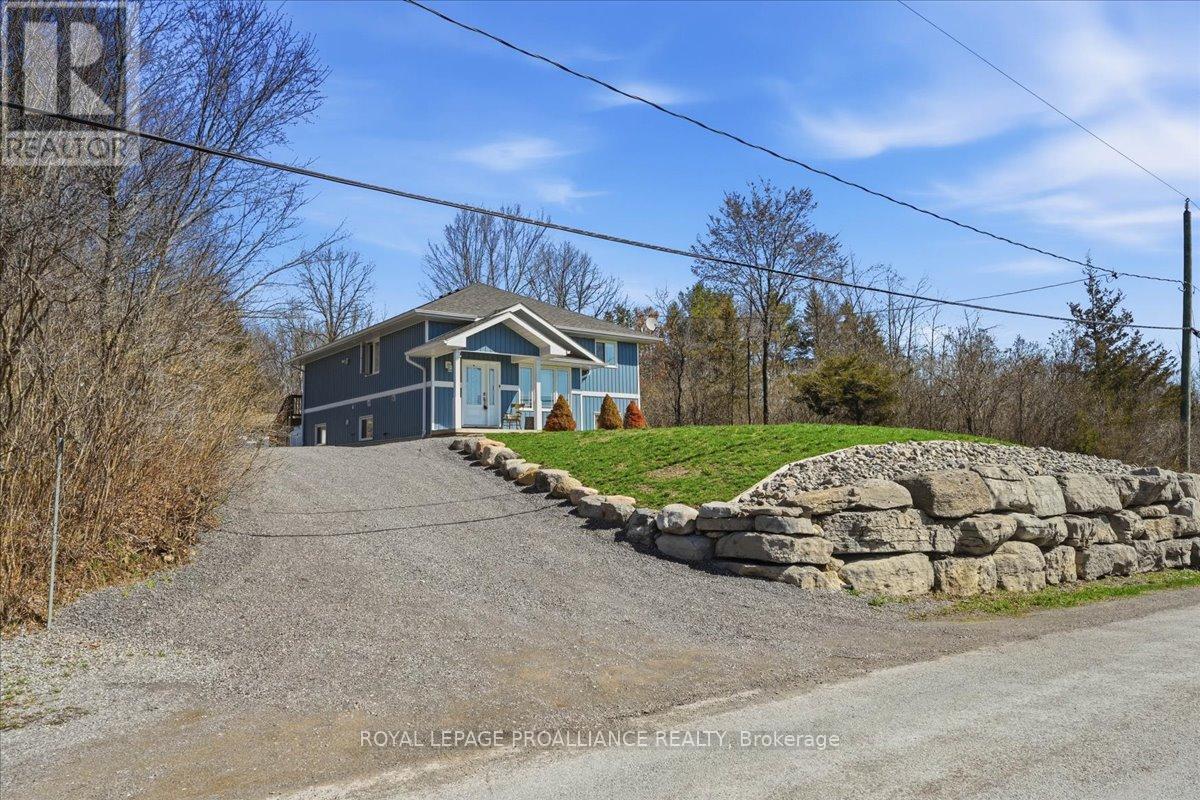 735 SHANNON ROAD — photo 4
