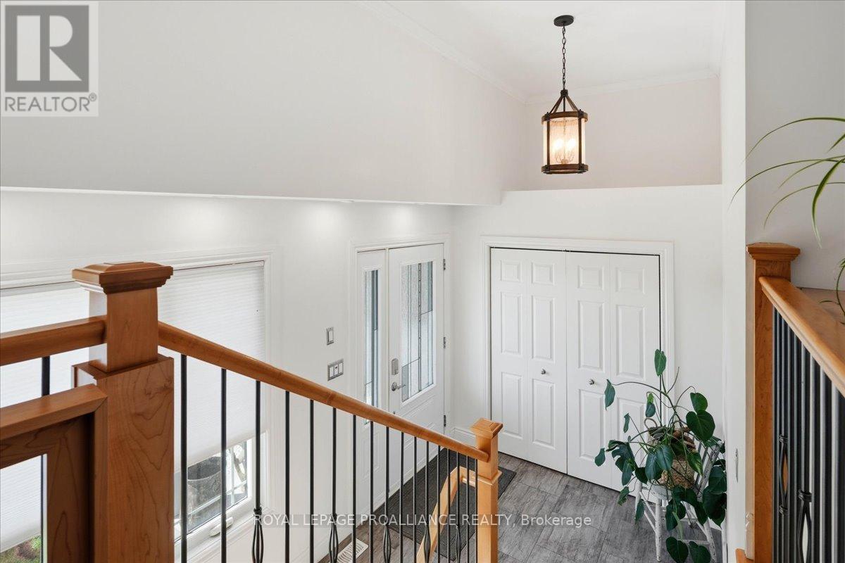 735 SHANNON ROAD — photo 7