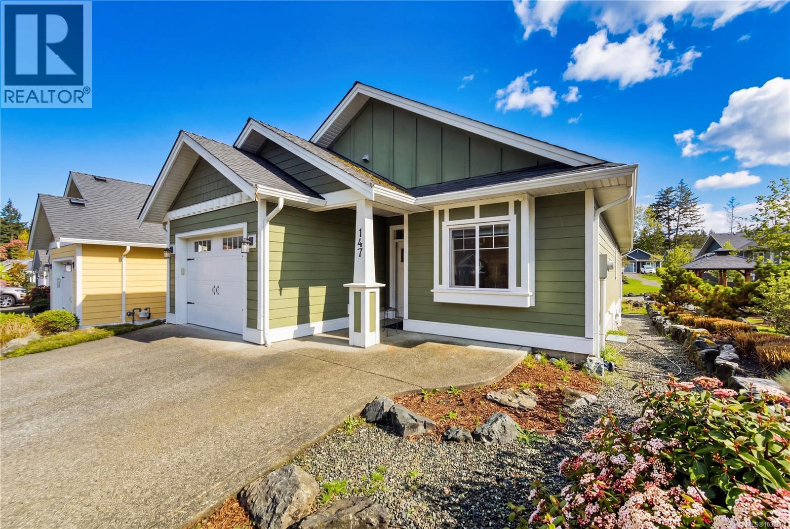 147 Village Way - 1