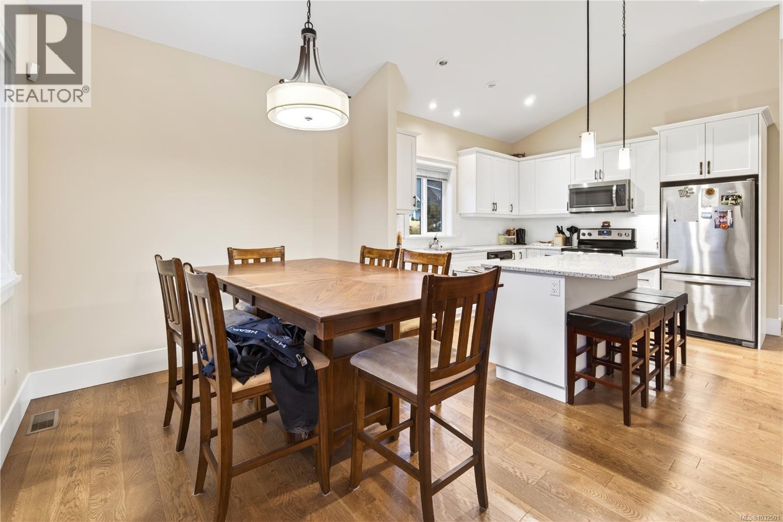 147 Village Way - 16