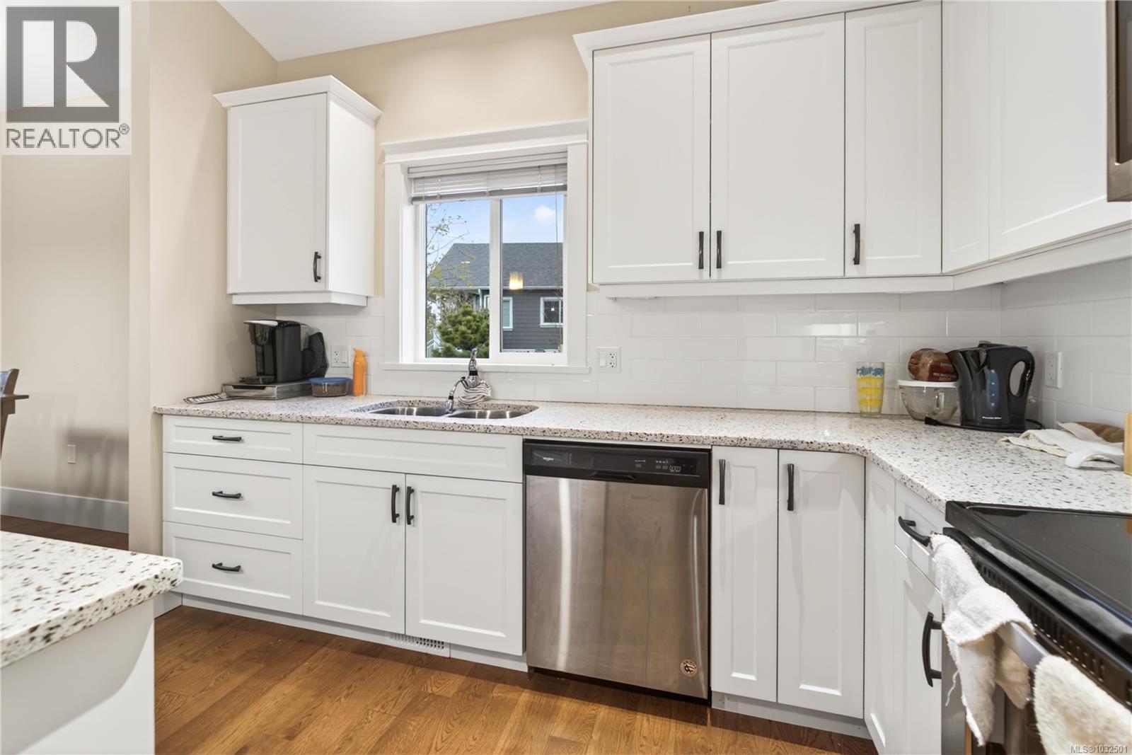 147 Village Way - 19