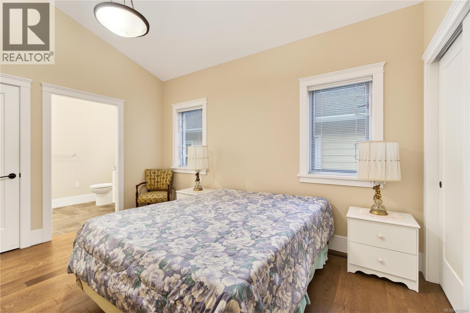 147 Village Way - 23