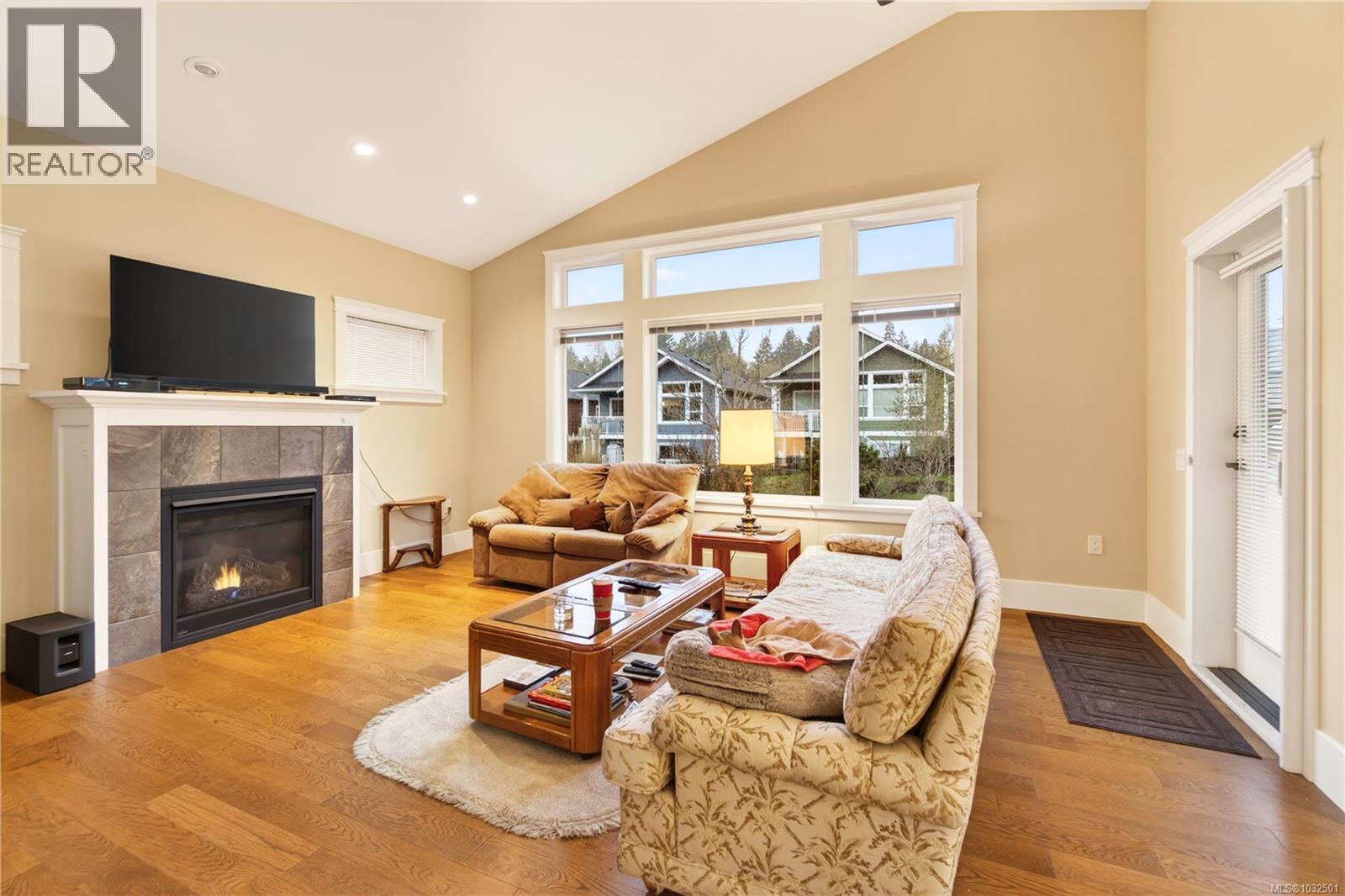 147 Village Way - 3