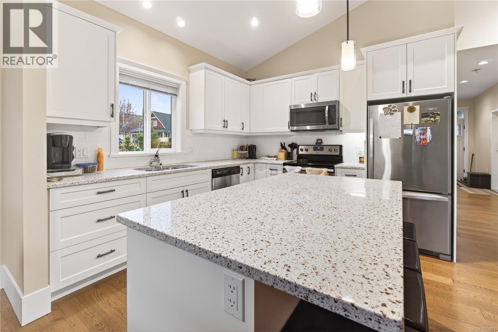 147 Village Way - 5