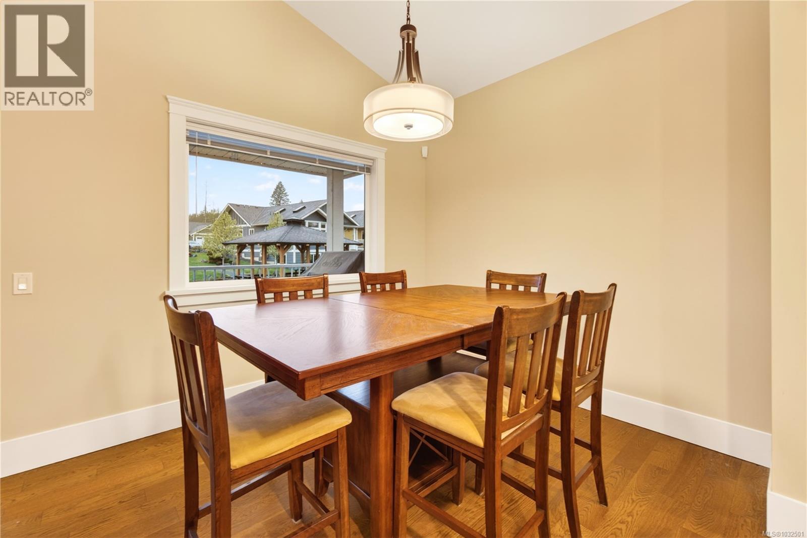 147 Village Way - 6