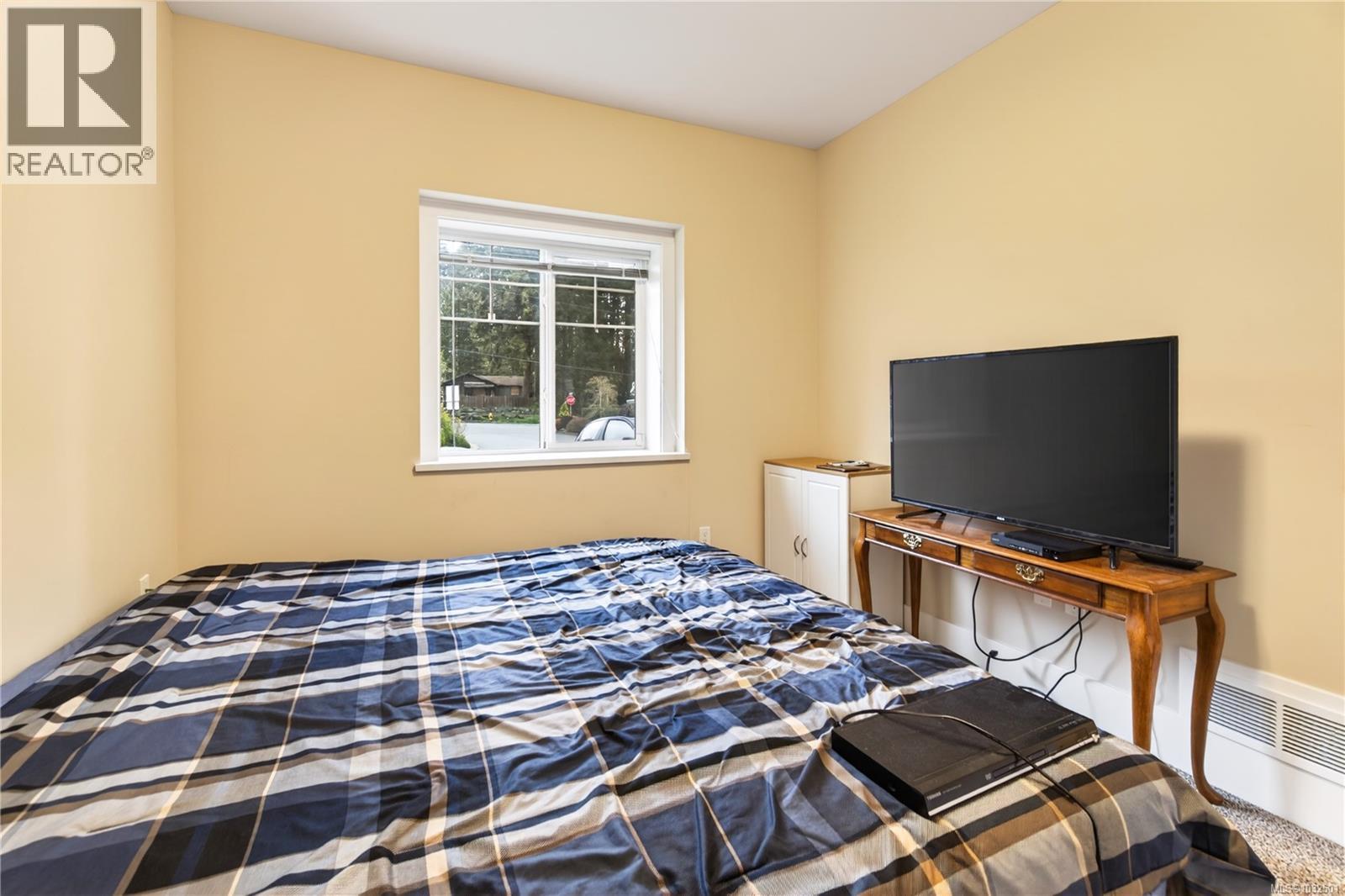 147 Village Way - 8