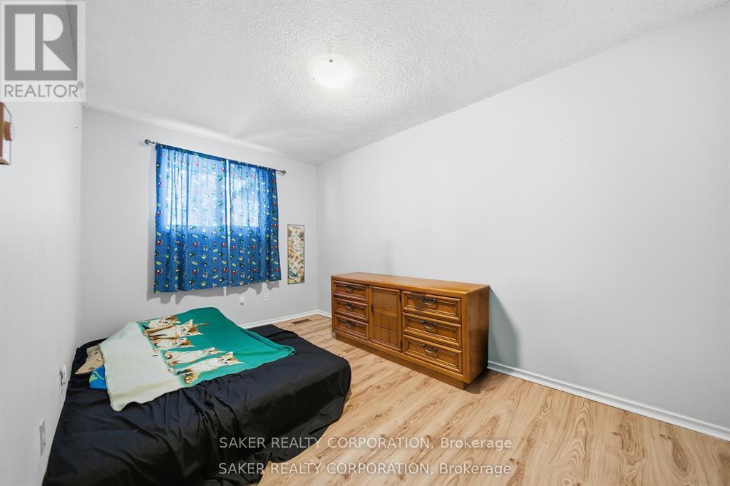 141 SIMCOE STREET - 21