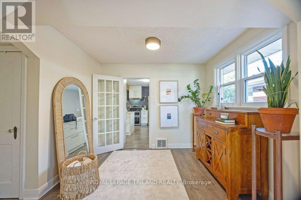 1366 LANGMUIR AVENUE Property Photo