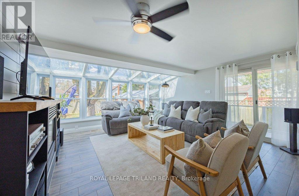 1366 LANGMUIR AVENUE Property Photo