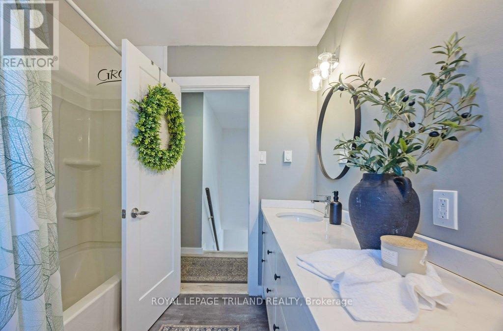 1366 LANGMUIR AVENUE Property Photo