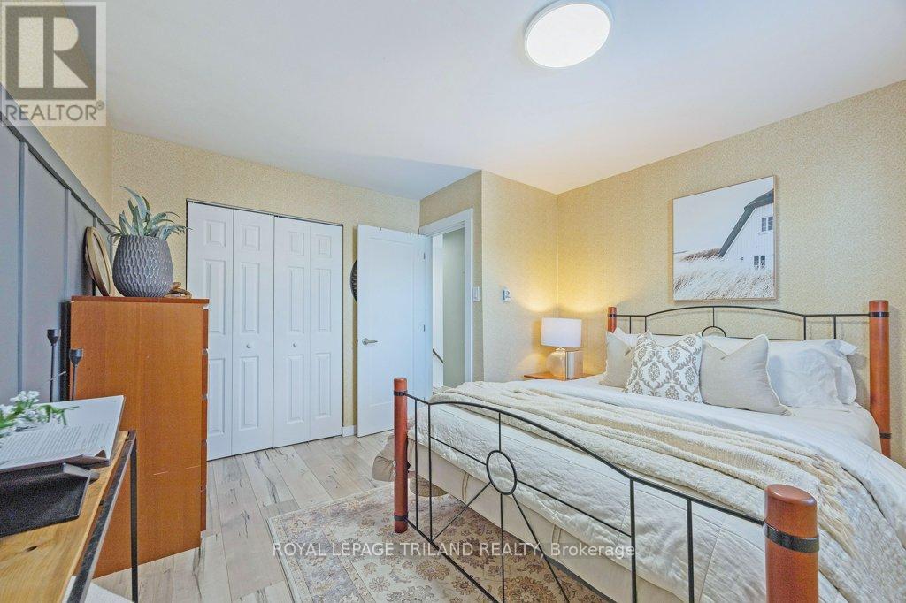 1366 LANGMUIR AVENUE Property Photo