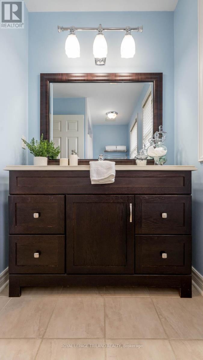 50 PENRITH CRESCENT Property Photo