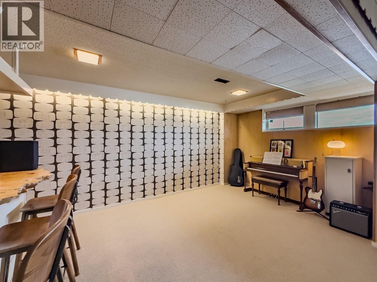 1015 Fraser Street - 24