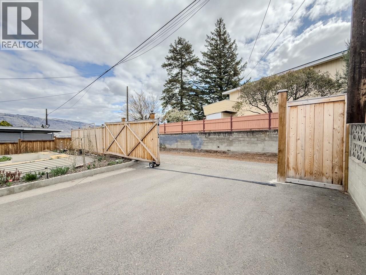 1015 Fraser Street - 37