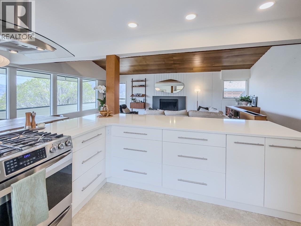 1015 Fraser Street - 7